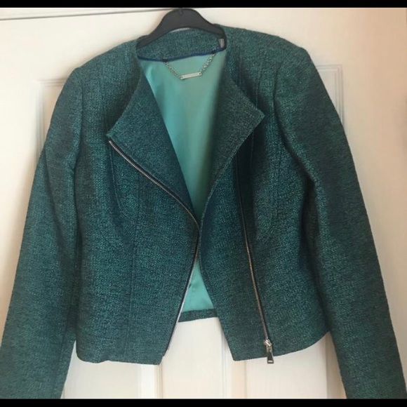 Elie Tahari Jackets & Blazers - Elie TaharI Mojo Blazer